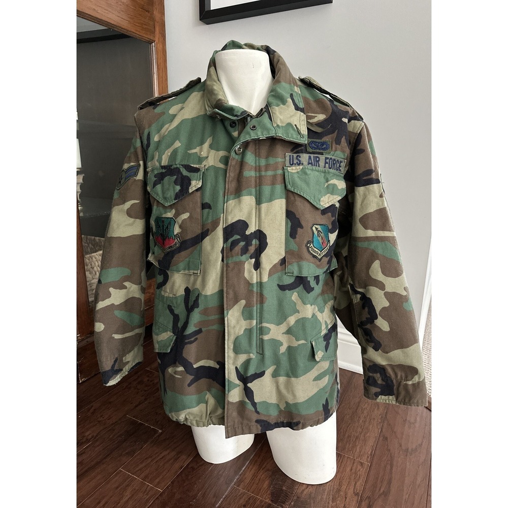 Vintage M65 Field Jacket Cold Size M Short Woodland Camo US Air Force Patches